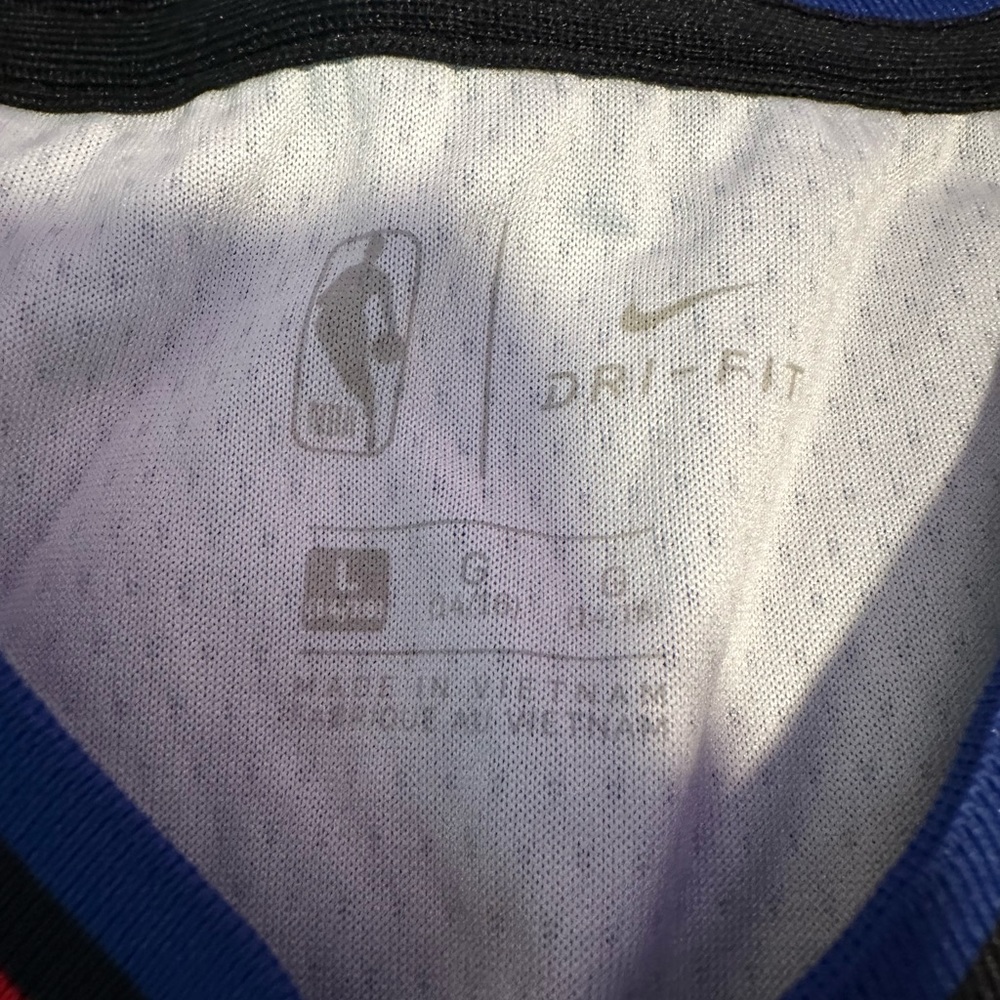 76ers Youth Jersey - Ben Simmons - Picture 4 of 4